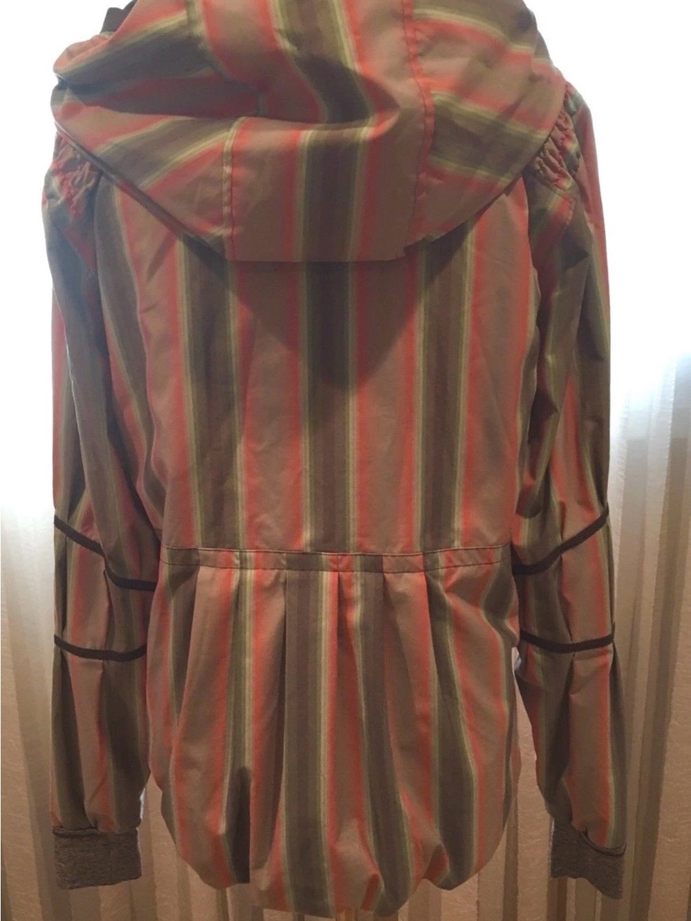 lululemon athletica Striped Hooded Bomber Jacket - Pink & Gray, size M - Picture 7 of 12